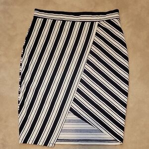 Elegant Navy Blue and White Striped Midi Skirt